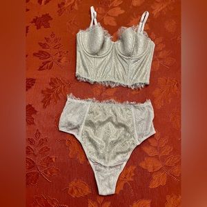 Victoria’s Secret champagne silver & gold hue corset and thong VS FASHION SHOW